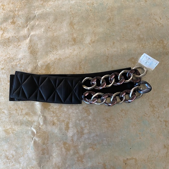 Suzi Roher wide chain/leather/elastic belt. Size Small. 3.25”wide. NWT - Picture 5 of 7